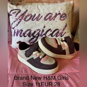 Brand New H&M Girls Dark Purple and Pink Tennis Shoes Sz 11 EU 28